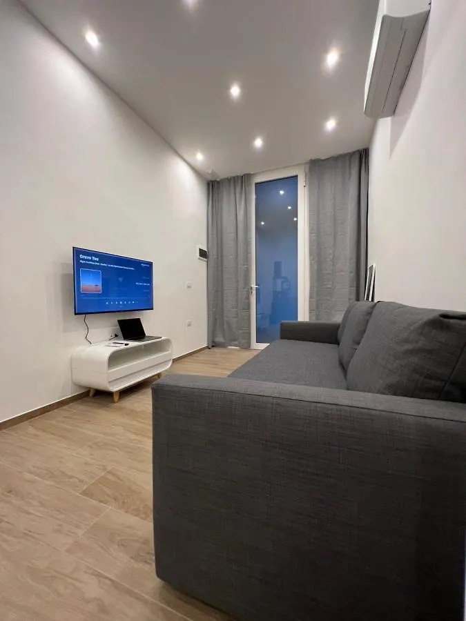 Citywise Vittorio - Independent Apartment Near Bari Central Station